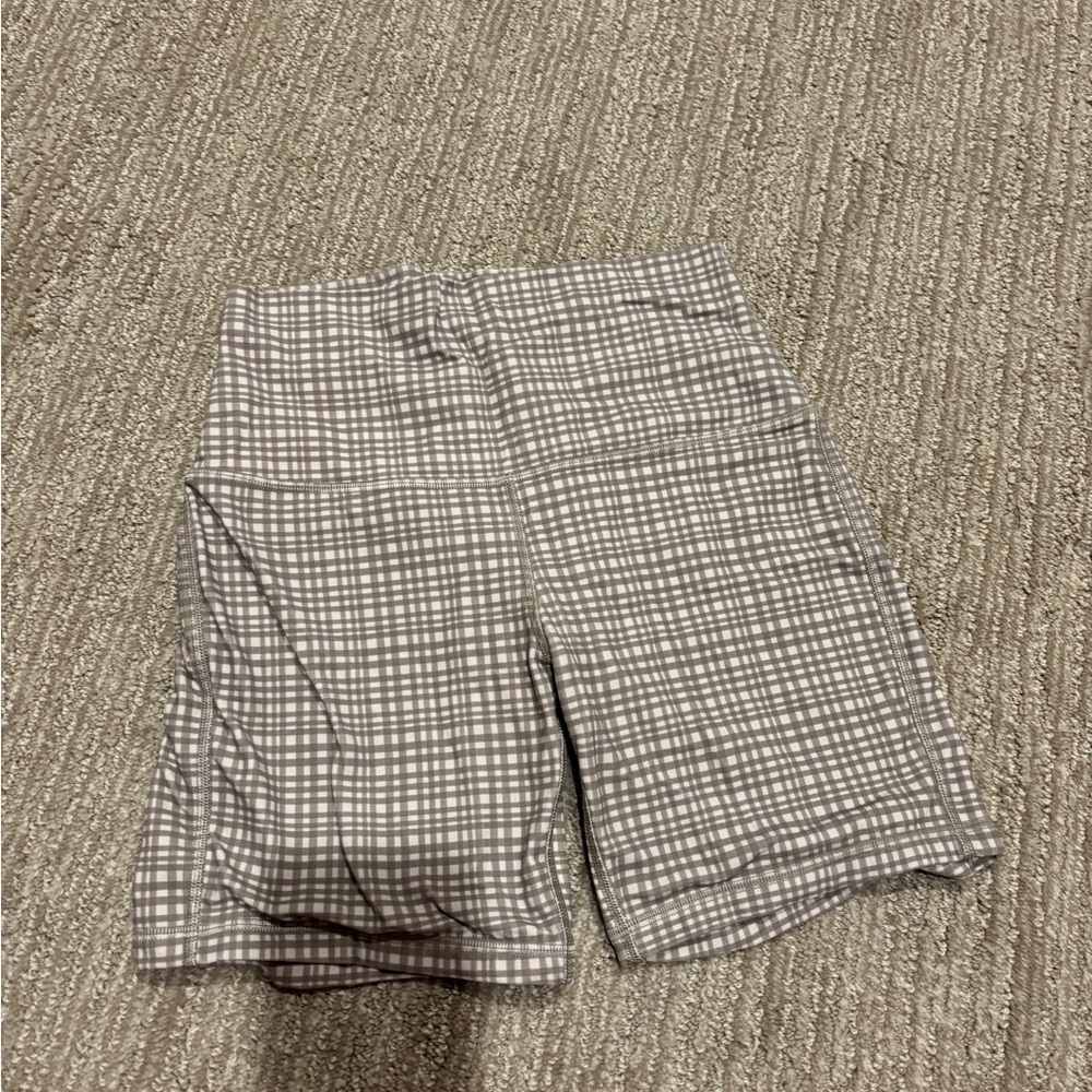 Lululemon Gingham bike shorts